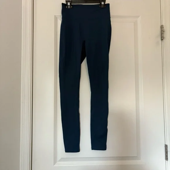 Fabletics Women’s Trinity Motion365 High-Waisted Leggings - Picture 3 of 9